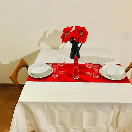 Dolce Vita In Trastevere 2 Rom